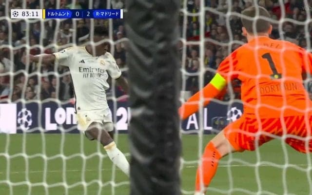 「ヤバすぎる」銀河系軍団のエースが“伝説の領域”と話題に パスミスを拾ったベリンガムがラストパス→ヴィニシウスがGKのタイミングを外す余裕の追加点！CL決勝2戦2ゴールの偉業に「CL男」「この若さで」