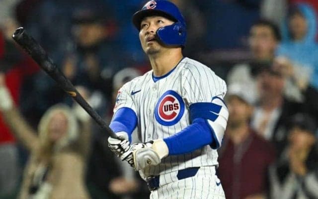 「信じられない」と糾弾された凡ミスを犯した直後の満塁弾！ 鈴木誠也の気迫の一打に米記者も感嘆「エラーを取り消した」