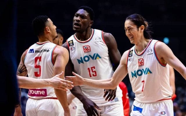 B1初優勝の広島が船生とマーフィーの移籍発表「優勝の日のことはこれから先ずっと忘れない」