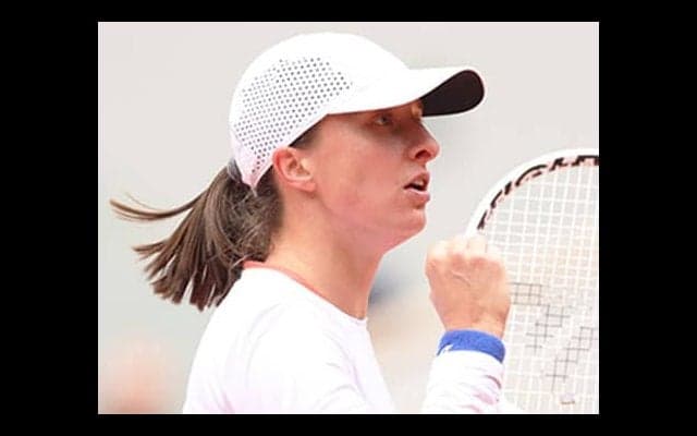  驚異 わずか40分、失ポイント10で8強 