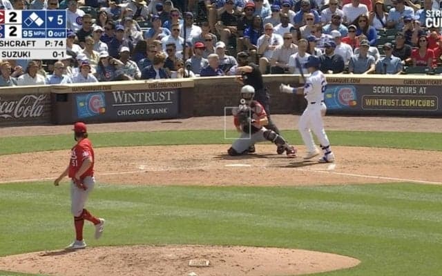 批判殺到！ カブス・鈴木誠也が激怒！思わず手を上げた… 物議を醸す“疑惑の判定”　中継カメラがとらえた決定的瞬間「ボールだろw」「可哀想すぎる」