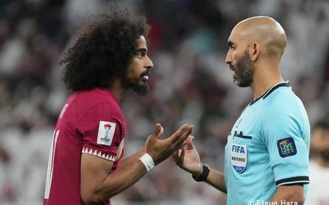 【サッカーにVARは本当に必要か】検証(3)誤審ピエロを救う「VARと集中」、ストレス軽減「リクエスト制」、プレミア古豪「提案の意義」