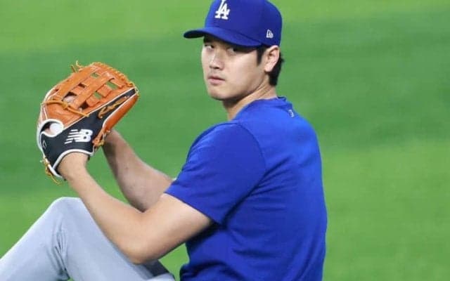 大谷翔平の“投手断念”は「馬鹿げた考えだ」 米司会が二刀流の復活への懸念に持論「オオタニは100万％、また投げる」