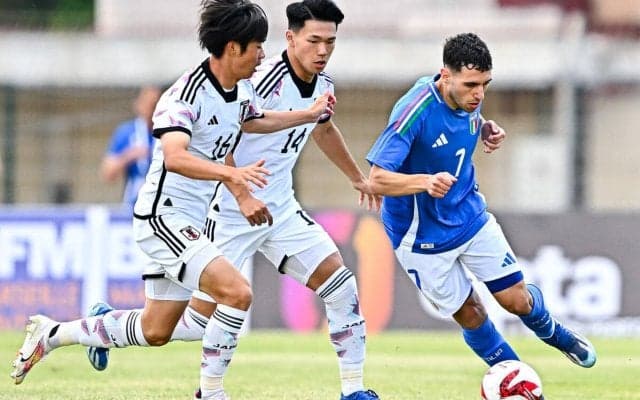 塩貝健人がハットトリック！ U-19日本代表は粘りを見せるも、失点重ねてU-21イタリア代表に敗戦【モーリスレベロトーナメント】