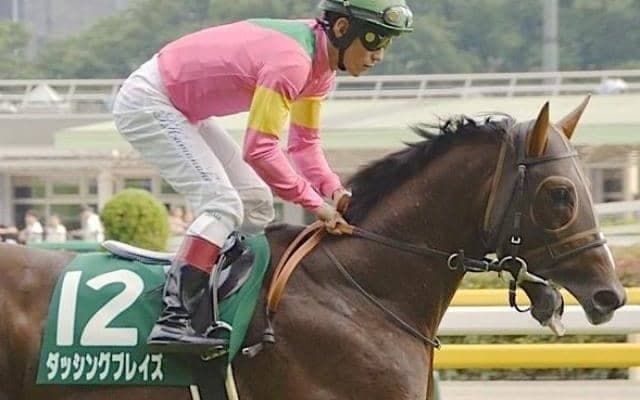 コンビでアクシデントを乗り越えて… ダッシングブレイズがエプソムCで待望の重賞初制覇