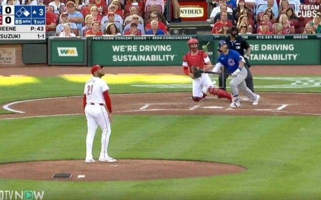 どこまで飛ばすんだよ！ カブス・鈴木誠也、打った瞬間“確信”の特大アーチがエグすぎる　放物線を描く大飛球にファン騒然「滞空時間長い」「ゴツいな…」