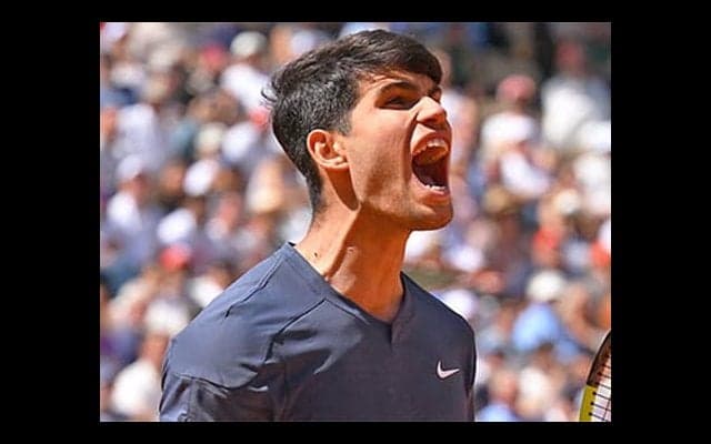  アルカラス 死闘制し全仏OP決勝進出 