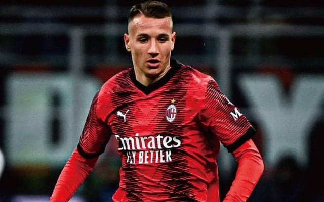 セリエA史上最年少デビュー…ミランの16歳カマルダがプロ契約！ 年俸は…