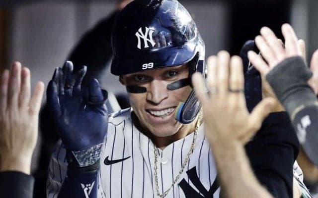 大谷翔平の眼前で圧巻2発！ 直近7試合で打率5割＆3発の怪物ジャッジが見せつけた凄み「オオタニに反抗した」