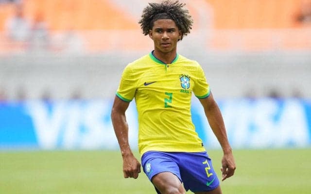 チェルシーがブラジルの17歳DFに関心？ U-17ブラジル代表でもプレー、移籍金は最大17億円か