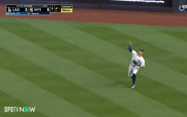 大谷翔平だからギリギリでセーフ 鬼肩ジャッジ“力感ゼロ”のレーザー返球で生み出した間一髪シーン