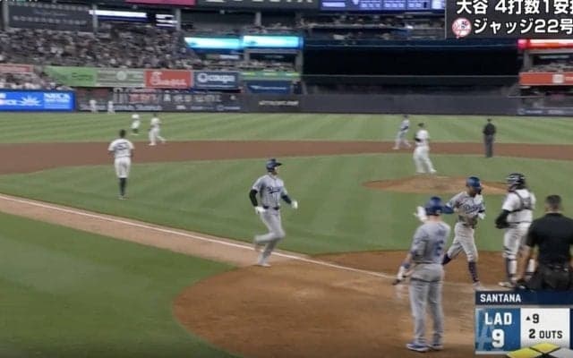 煽りすぎだろ…！w 大谷翔平、気づいたらすぐ後ろに…！ 驚異の“爆速ランニング”で前の走者・ベッツをまた追い越しそうになる「逃げて！」「また追い越されそう」