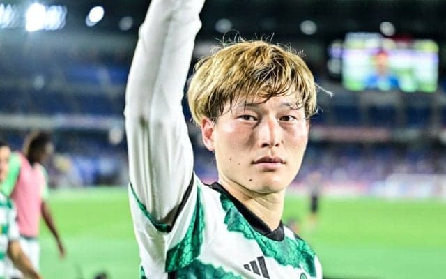 「古橋、可愛過ぎん(笑)？」岐阜凱旋の古橋亨梧の“謙虚すぎる”キックインセレモニーが話題！「この上ない良い人感」「お辞儀の回数に人柄が出てる気がする」の声