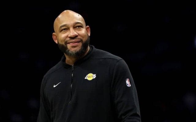 レイカーズの前HCダービン・ハムがトップアシスタントとして“古巣”バックスへ加入