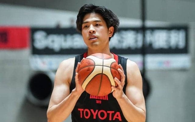 日本代表の吉井裕鷹はA東京から三遠に移籍「CSでは今季を超えられるように」新天地へ意気込み