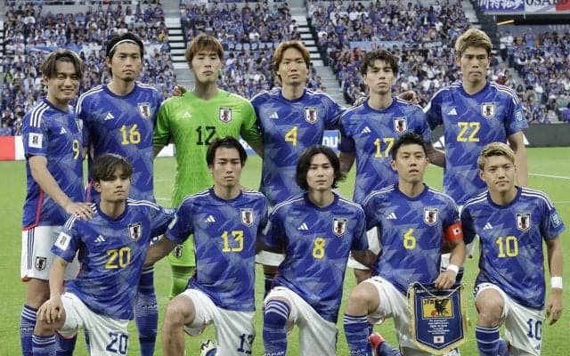 日本代表はなぜシリア戦後半、４バックに戻したのか 大勝したからテスト成功とは限らない