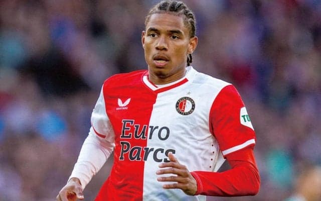 ラツィオがフェイエノールトの背番号「10」獲得へ1stオファーも…足元を見られて門前払い