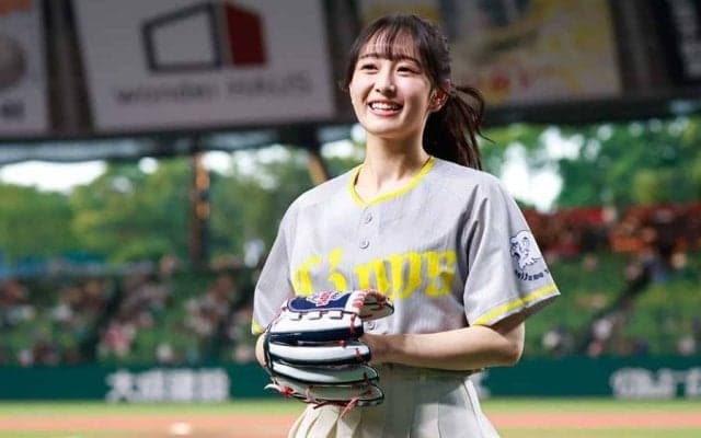 スカートふわり投球も…国民的アイドルが悔し涙　“リベンジ”で勝利の女神に「頑張って！」