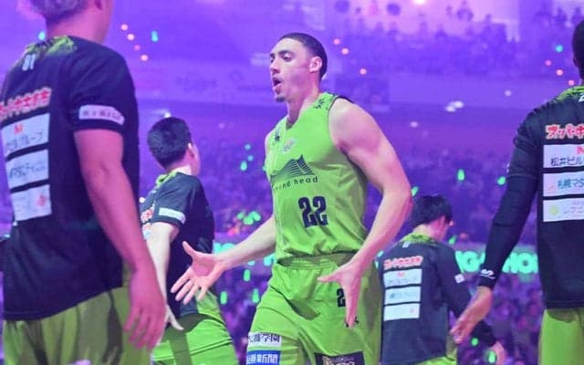 SR渋谷が前北海道のリード・トラビスを獲得…今オフ3人目の新戦力「皆さんが誇りに思えるシーズンにしたい」