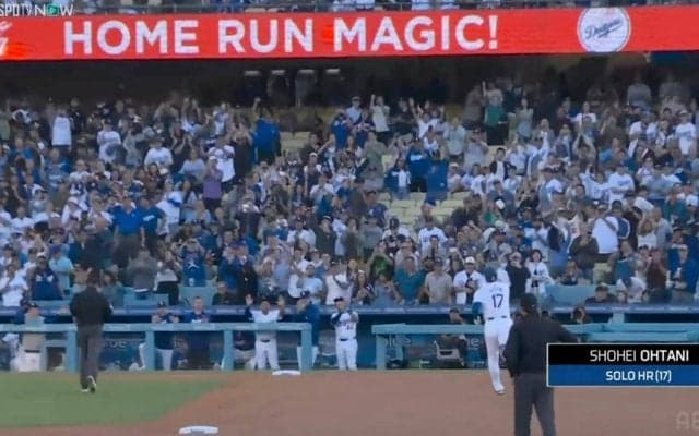 「ショウヘイ、よく打った！」大谷翔平、本拠地ファンと2試合連続弾を祝福「手ふってたｗ」「にっこにこ」