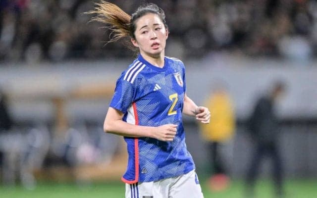 「めちゃめちゃ可愛い…」なでしこ・清水梨紗＆長谷川唯の“私服＆リラックスの旅行オフショット”が「本当に綺麗です！」と大反響！ 元チームメイトが「脚長いですね」と驚く写真も