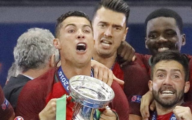 EURO2012はスペインが快挙達成、2016はポルトガルが番狂わせ...名場面は続く