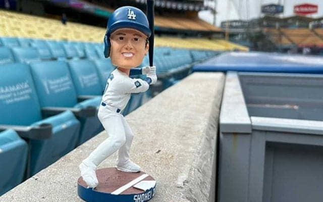 ド軍本拠地イベントに驚き　日本では見られぬショーも…遊び心満載の手厚いサービス