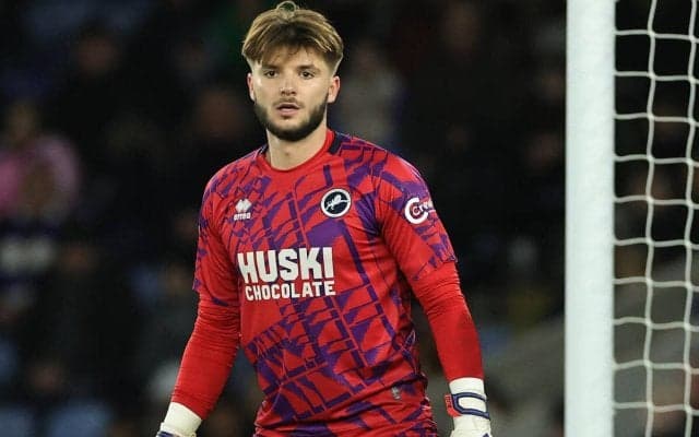 イングランド2部ミルウォールのモンテネグロ代表GKが26歳の若さで突然死…自宅で倒れていたと報告