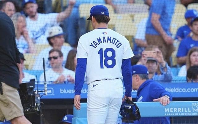 山本由伸は「球速落ちている」　右腕張りで緊急降板…米記者が指摘していた“異変”