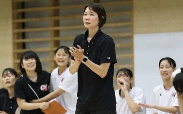 恩師のバスケットを継承しながら全国を目指す千葉英和・藤岡麻菜美コーチ