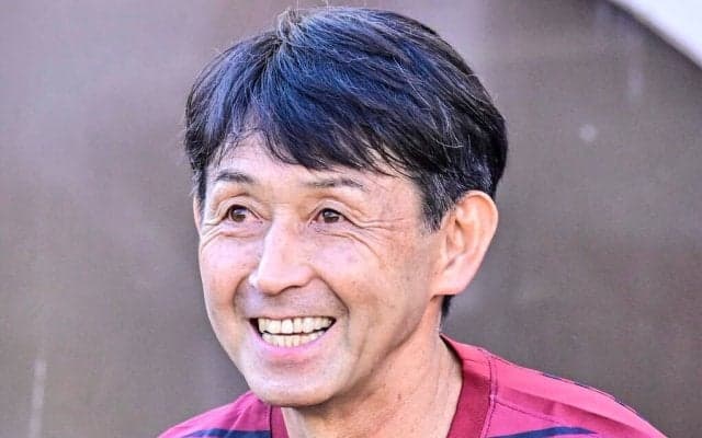 「こんなん泣くやん」「フォントがかわいいｗ」タイ代表のW杯予選敗退直後のスタンドに掲げられた日本語横断幕に反響！「石井さん凄いな！」「素敵だな」などの声