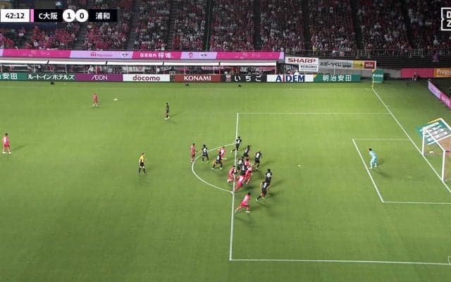 えっ、そこから狙うの？“スーパーロングFK”をぶち込んだ！ 浦和の意表を突いたC大阪ブラジル人MFの初ゴールにファン大歓喜「天才すぎる」「頭脳的だ」