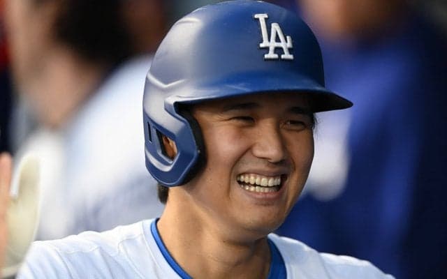 大谷翔平、父の日に大爆発！今季初の2打席連発18＆19号でトップに1本差 試合後は山本由伸、ベッツ気遣う「早く戻ってこられるように」