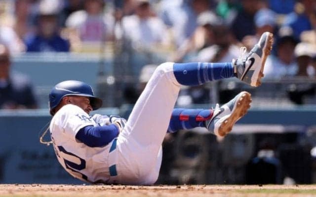 ベッツ骨折で長期離脱の見通し「ショウヘイをリードオフマンに」　山本由伸も離脱の“危機的状況”にチーム一丸で乗り切れるか