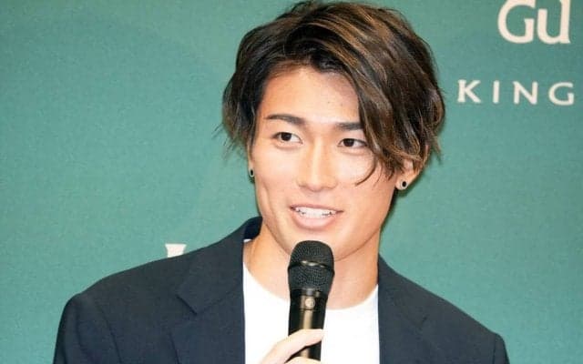 「かっこよすぎて心臓とまりそう」全身コーデ公開！日本代表イケメン中村敬斗が語った試合後シャワー、パリのお気に入りとバカンス、日本代表オシャレ番長