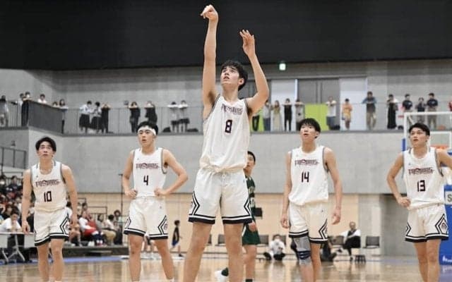 福大大濠が“ライバル”福岡第一を退け九州王者に…女子は熱戦を制した精華女子が優勝