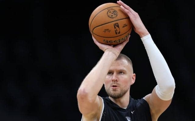 セルティックスのクリスタプス・ポルジンギスが“出場時間制限なし”で第5戦出場へ