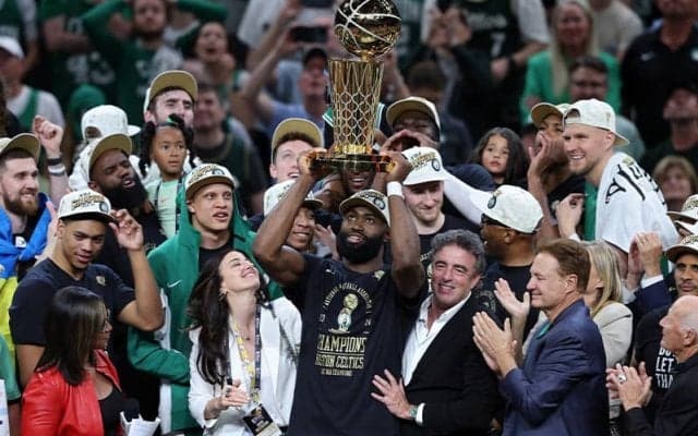 セルティックスのジェイレン・ブラウンがファイナルMVP受賞…テイタムとともにチームをけん引