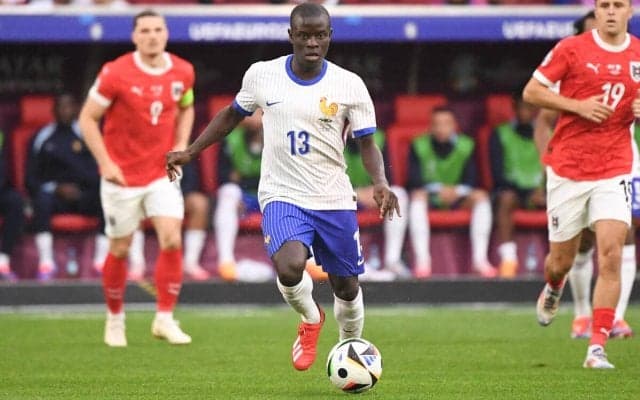 「不安はあった」2年ぶり代表復帰、久々の大舞台でPOTMに選ばれたカンテはキャプテンマークに「名誉でもある」