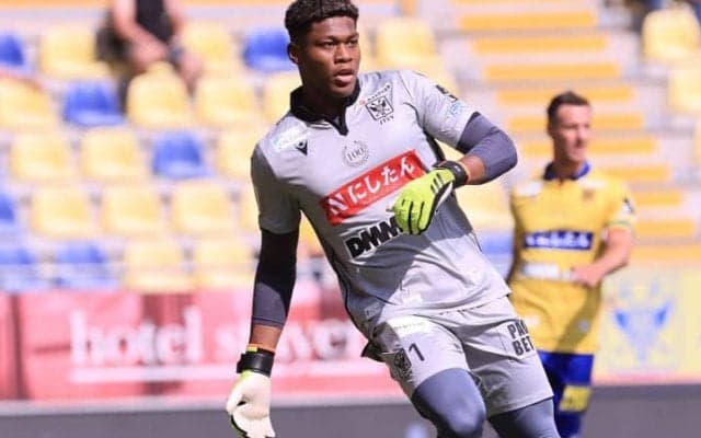 鈴木彩艶に関心のマンチェスター・U、獲得は困難と現地メディア　セリエA移籍が有力か「ジェノアが好ましい選択肢」