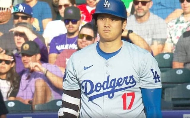 いつもと違う…？ 大谷翔平に一体、何が起こったのか…！？ 試合開始直後に見せた“一瞬の表情”が話題に「これだから空気読めないヤツはw」「この顔にもなるわ」