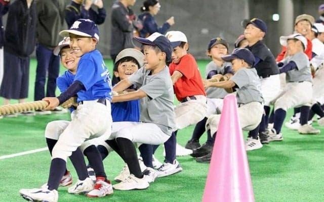 試合前に“運動会”　母応援にキッチンカー…親子で野球好きにする「型破り発想」