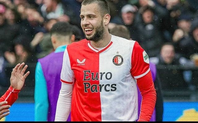 ル・ノルマン獲得内定のアトレティコ、スロバキア代表の左利きCBにも関心か？