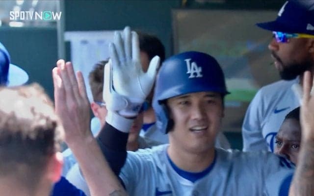 絶好調！大谷翔平、5戦4発に“破顔”した瞬間　「大谷さんニコニコ」「可愛いな」ベンチで見せたスターの“素顔”