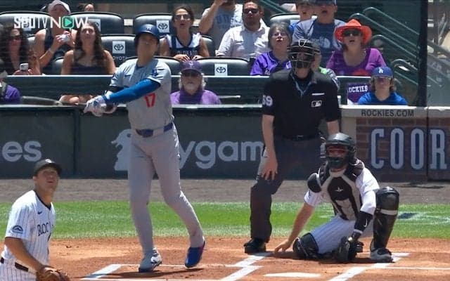 大谷翔平、21号先頭打者ホームランで捕手の“ミット”が落胆！？　「やられた」カメラが一瞬捉えた“失意の動き”