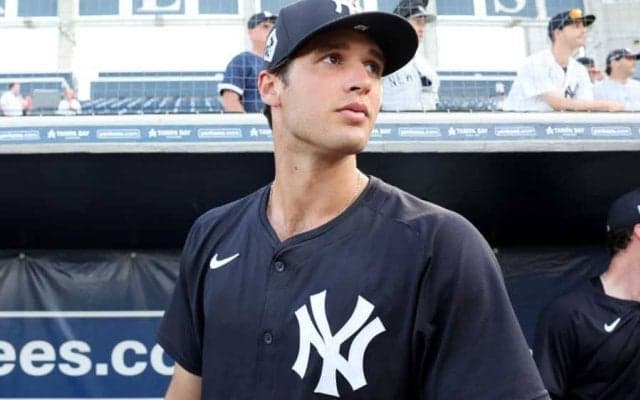 ヤ軍に現れた大谷翔平2世「双子かな？」　突然“そっくりさん”登場「本当に似てます」