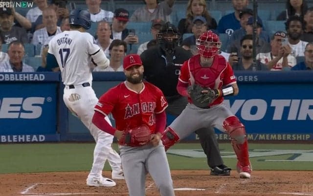 大谷翔平の仲良し左腕に何が起きた？いきなりの異変→場内騒然→即降板の緊急事態が発生「サンドバルどうした？」「これやばいやつじゃね？」