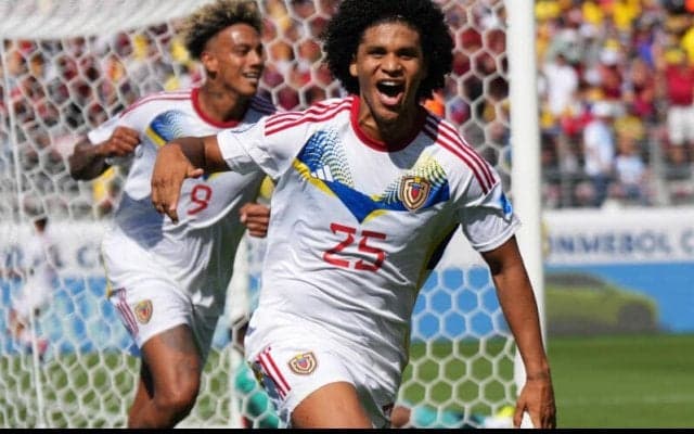 ベネズエラが10人エクアドルに逆転勝利、後半から出場の2選手がゴール【コパ・アメリカ2024】