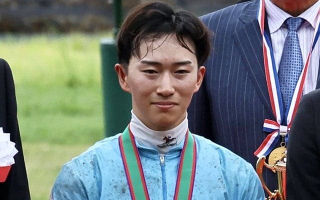 【宝塚記念】菅原明「この悪い馬場でも頑張って走ってくれた」ブローザホーンがG1初制覇