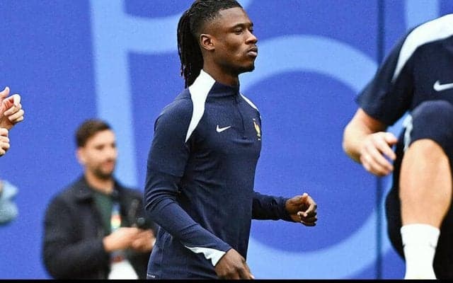 仏代表MFカマヴィンガにポーランド戦欠場の可能性…